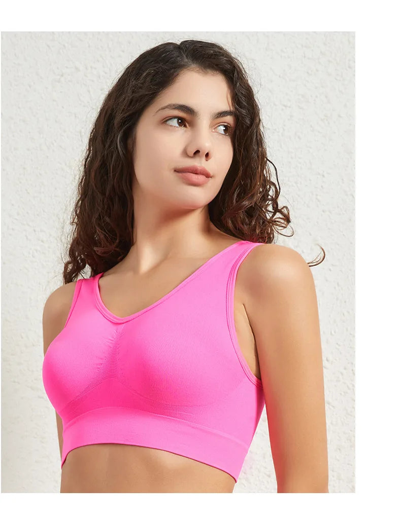 Seamless Sports Bra with Removable Pads – Comfort & Support